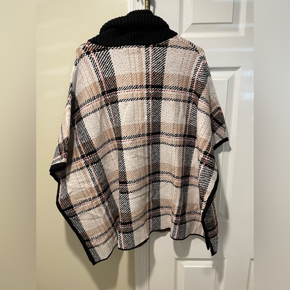 Tahari Sleeveless Turtleneck Zip Sweater - Picture 2 of 3